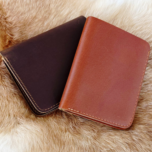 Handmade Full Grain Cowhide Leather BiFold Men’s Wallet – Functional & Stylish